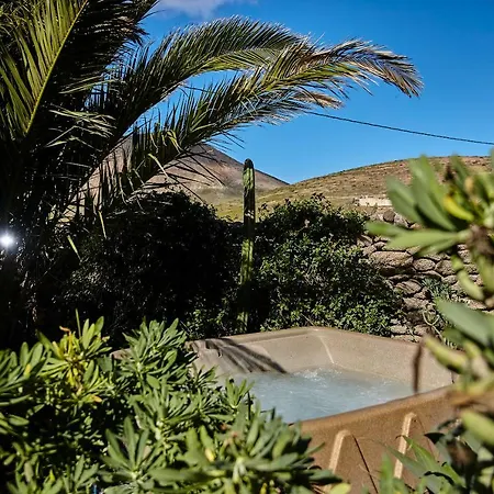 Palmeras Canarias Country house Uga